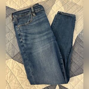 American Eagle High-Rise Jegging